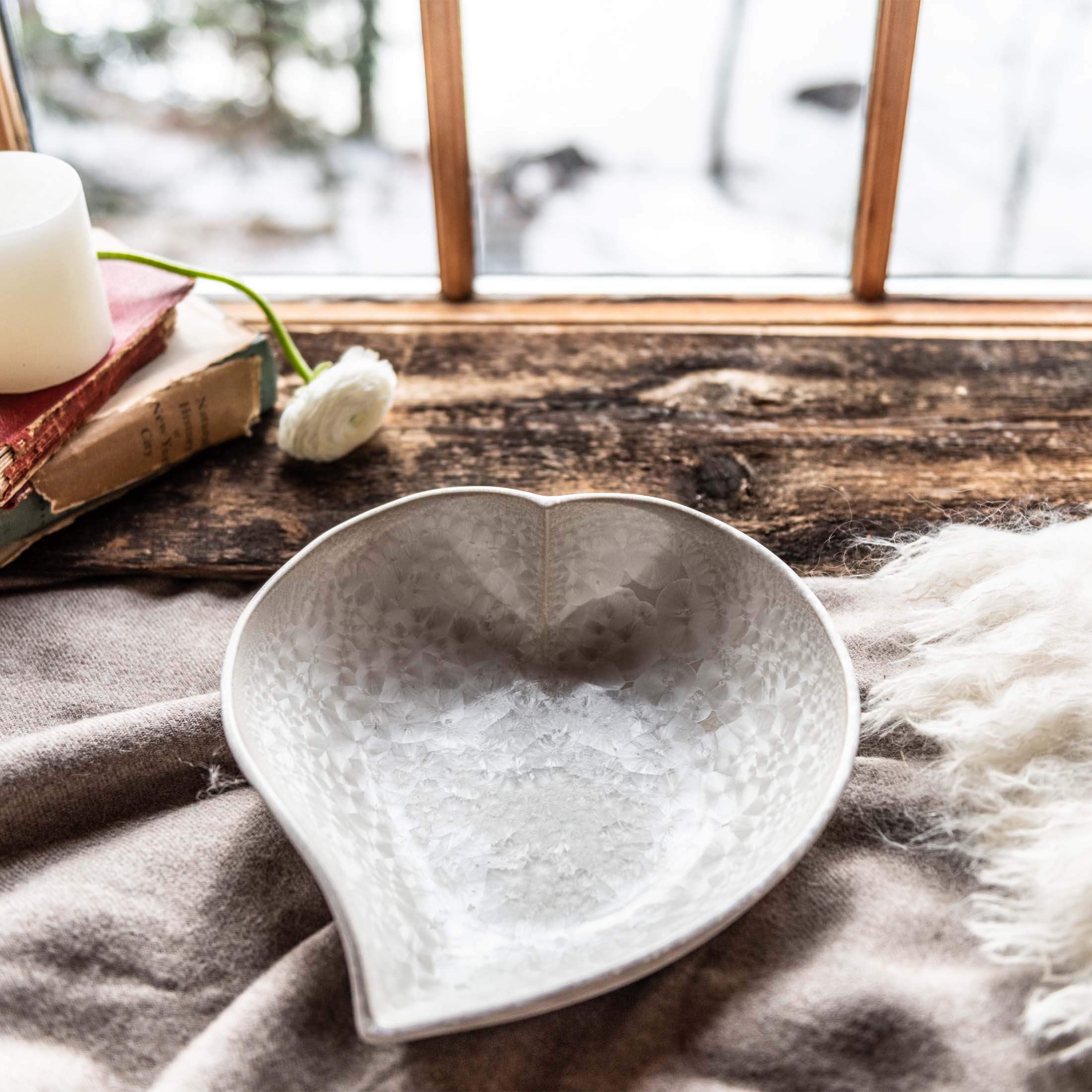 Crystalline Twist Heart Bowl - Image 4
