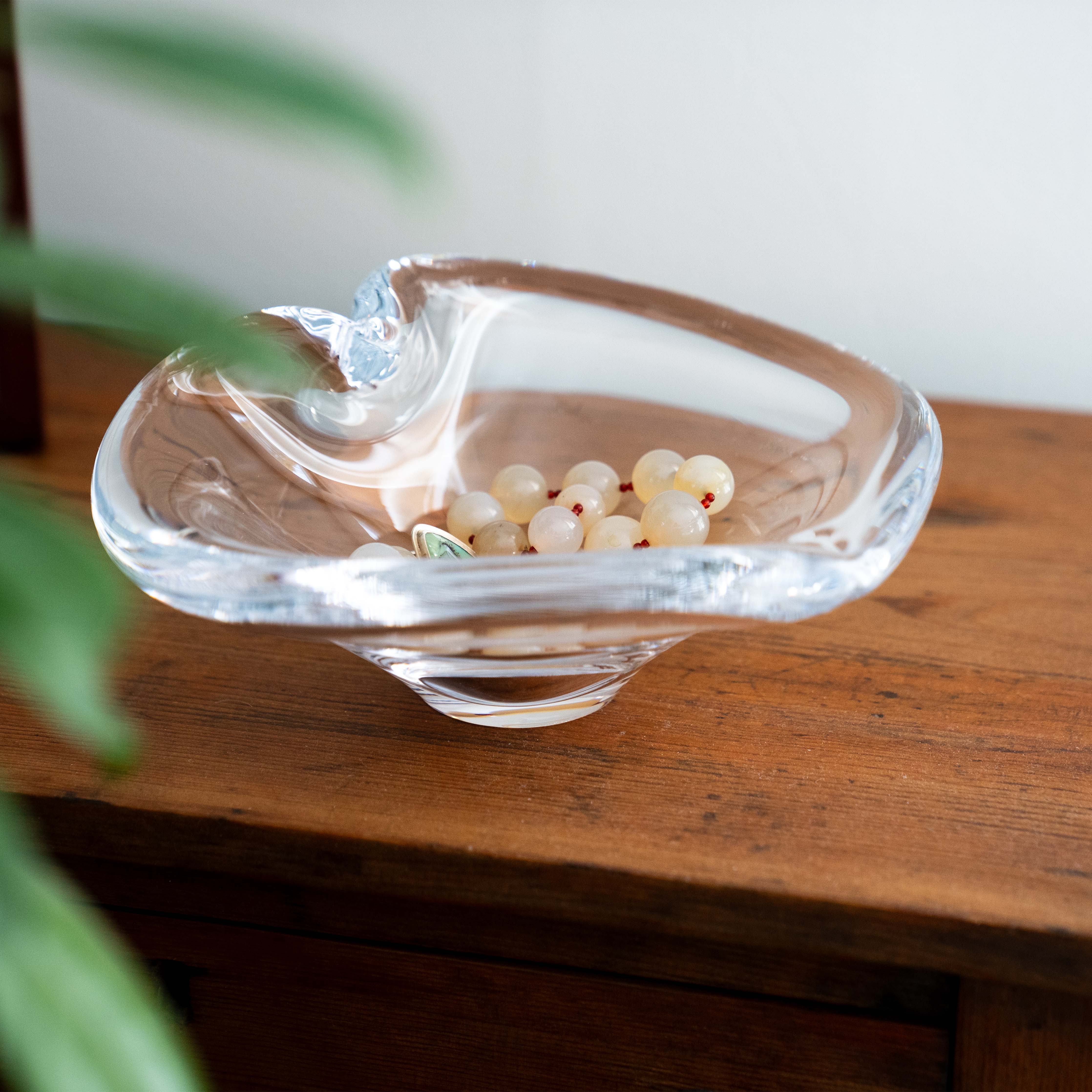 Romance Heart Dish - Image 5