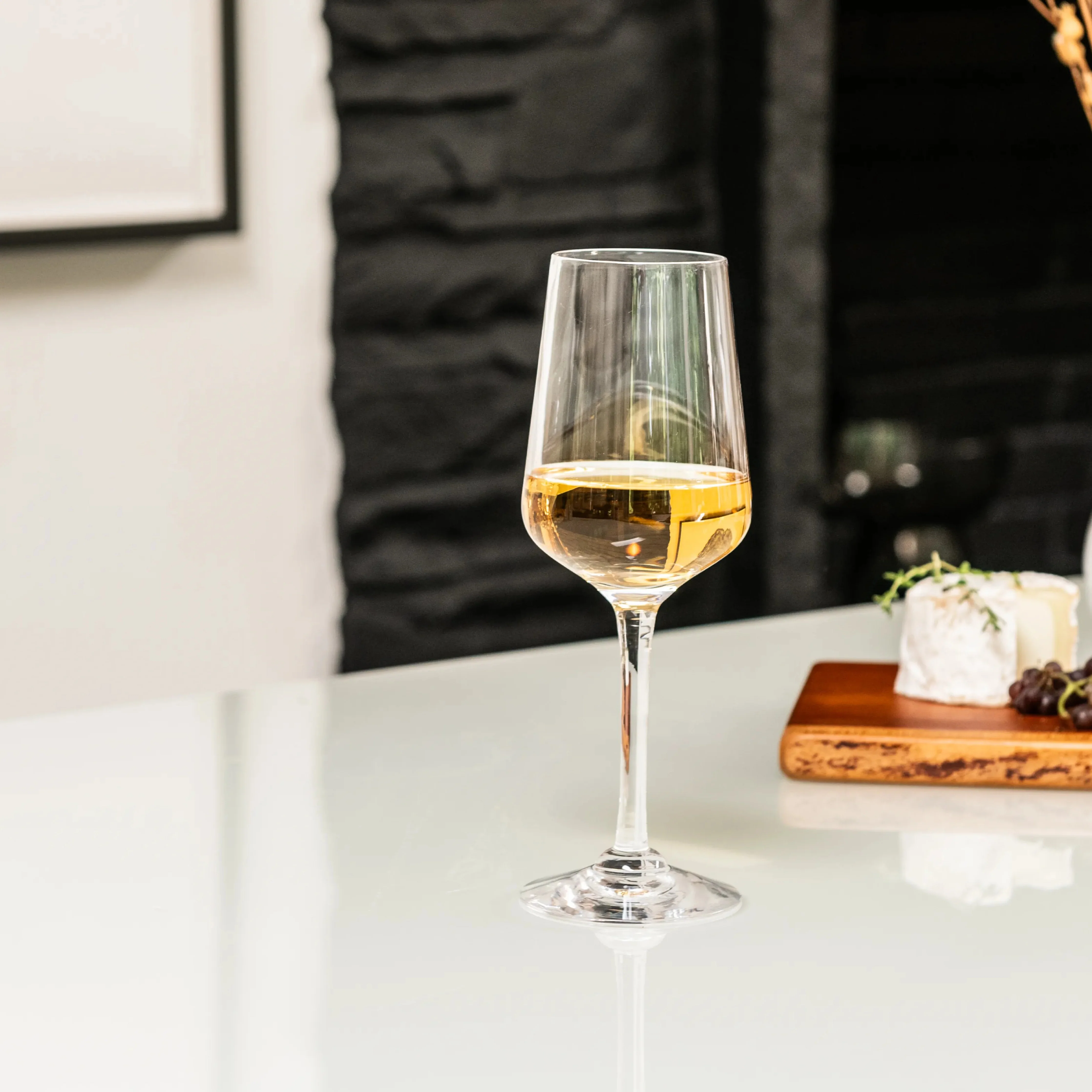 Vintner White Wine - Image 4