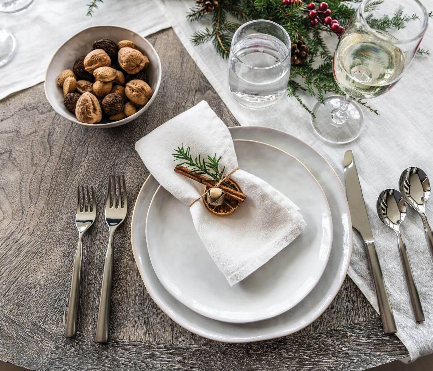 White Hemmed Linen Napkins - Set of 4 - Image 2